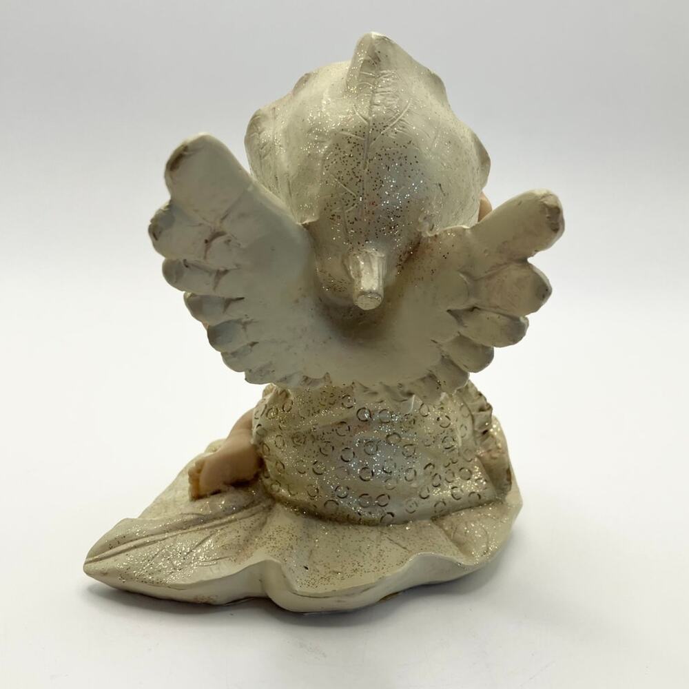 Vintage Baby Angel Figurine with‎ Wings Sitting on Leaf Base - Picture 4 of 6